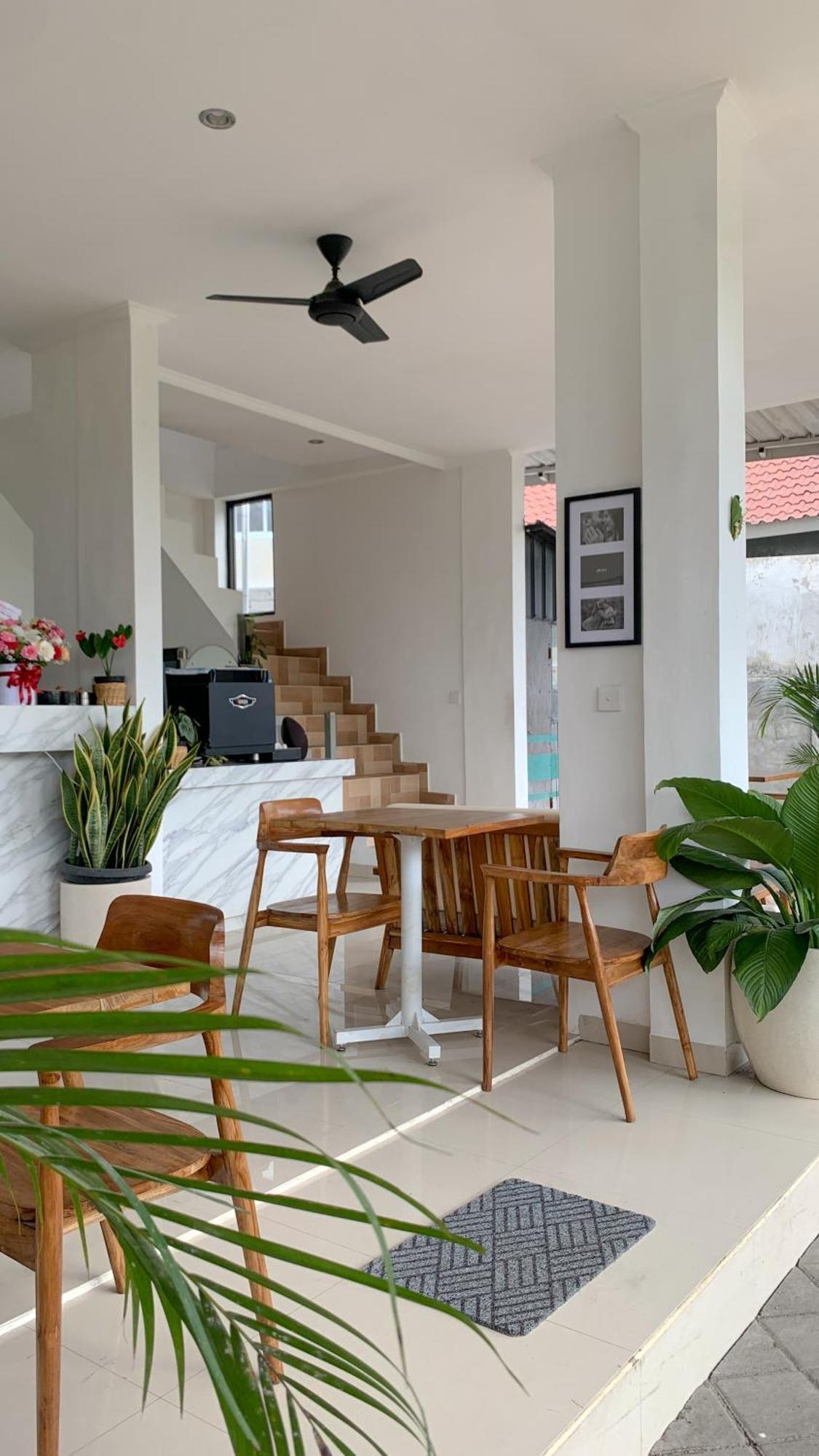 Kenan Cottage Canggu Esterno foto